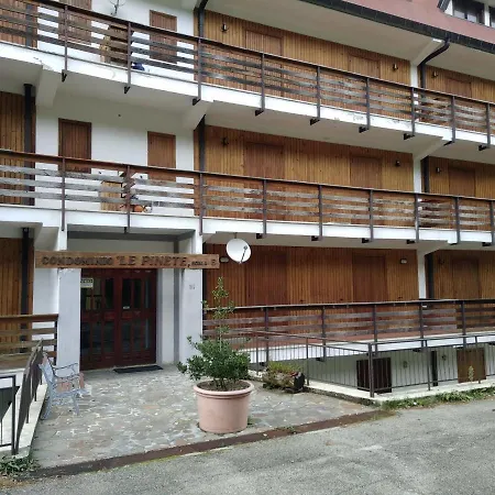 Condominio Le Pinete * كامبو دي جوفي